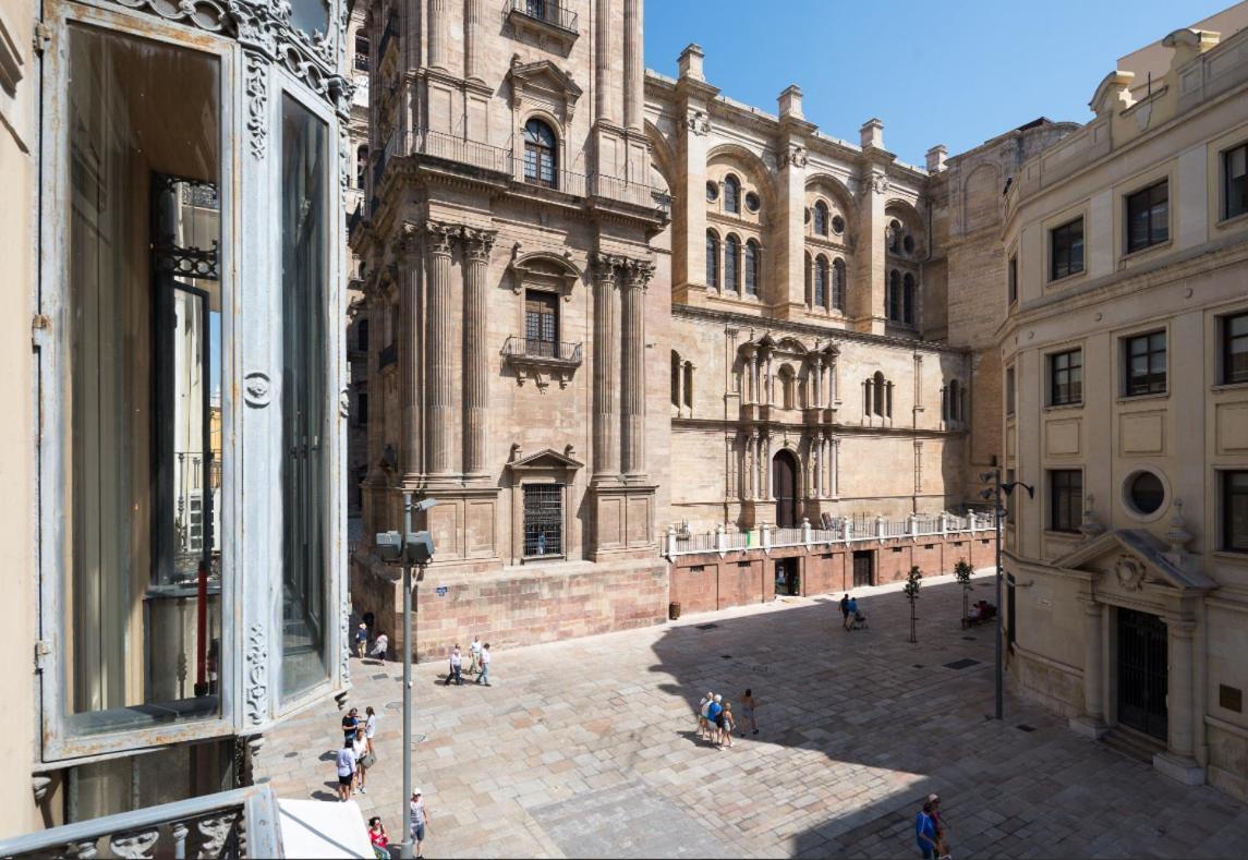 Ml1a-enjoy Breakfast Facing Malaga's Cathedral * Malaga